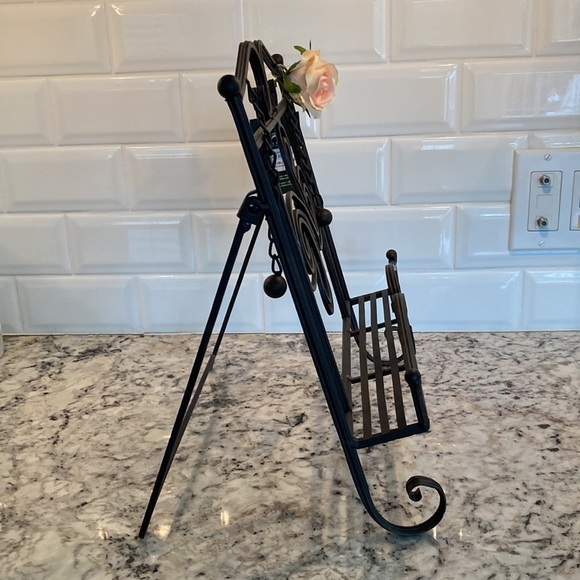 WROUGHT iron book holder/cookbook stand - Picture 5 of 7